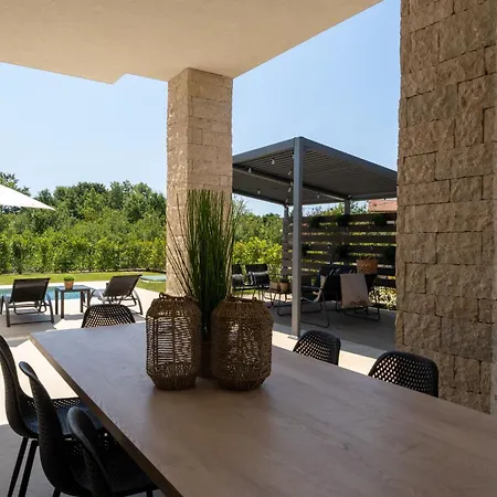 Holiday home Palazzina 1 Mit Pool Und Wellness