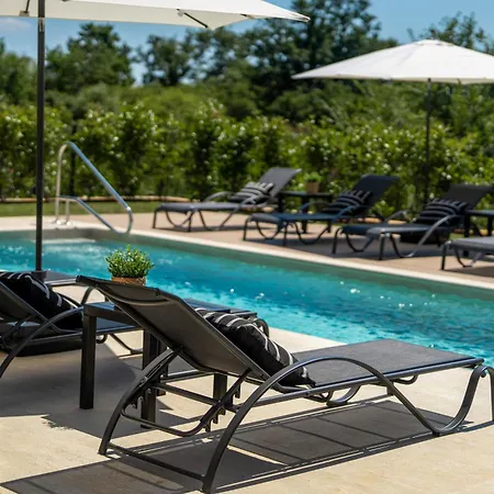 Palazzina 1 Mit Pool Und Wellness Porec