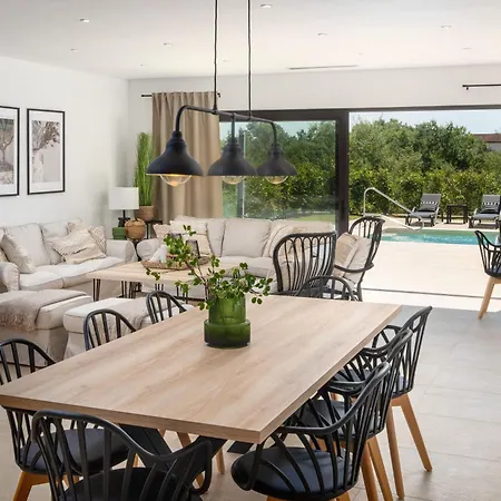 Holiday home Palazzina 1 Mit Pool Und Wellness