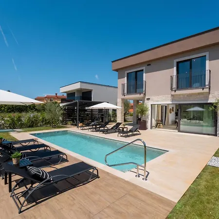 Palazzina 1 Mit Pool Und Wellness Holiday home *